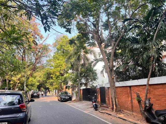 Residential Plot in Adyar for resale Chennai. The reference number is 17040126