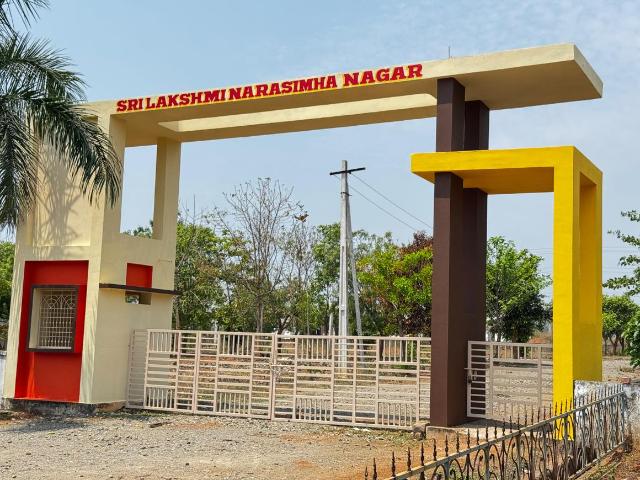 Residential Plot in Aganampudi for resale Visakhapatnam. The reference number is 20749838
