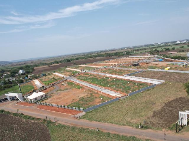 Residential Plot in Akunuru for resale Vijayawada. The reference number is 20891803