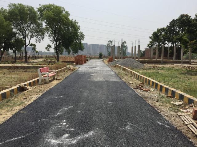 Residential Plot in Alambagh for resale Lucknow. The reference number is 20254120