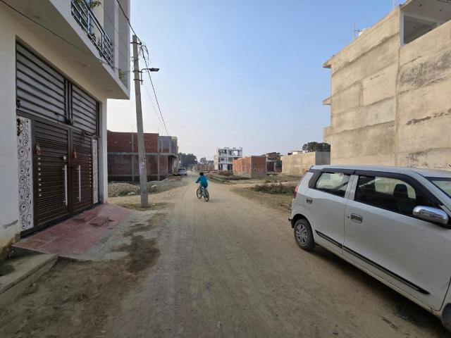 Residential Plot in Alambagh for resale Lucknow. The reference number is 20286866