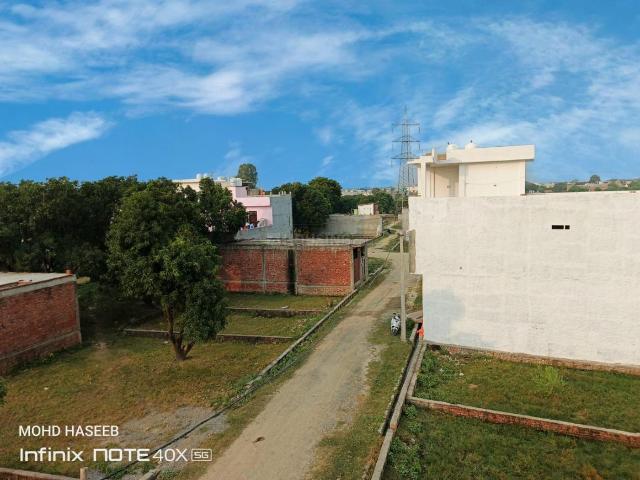 Residential Plot in Alambagh for resale Lucknow. The reference number is 20287554