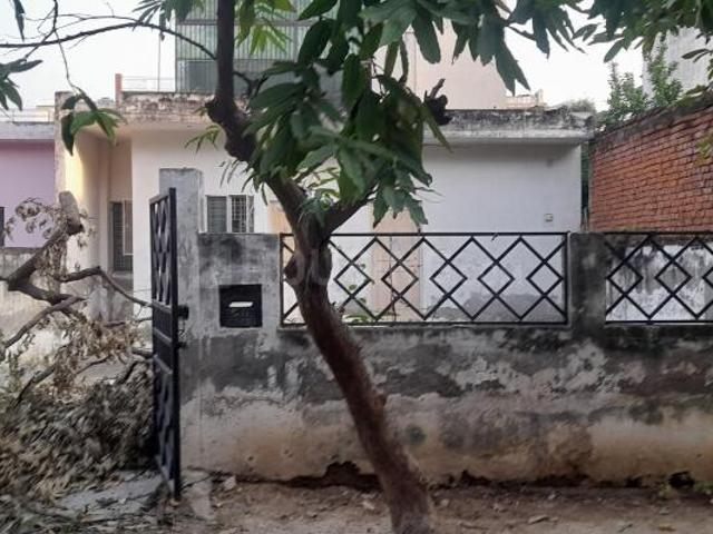 Residential Plot in Alpha I for resale Greater Noida. The reference number is 20517861
