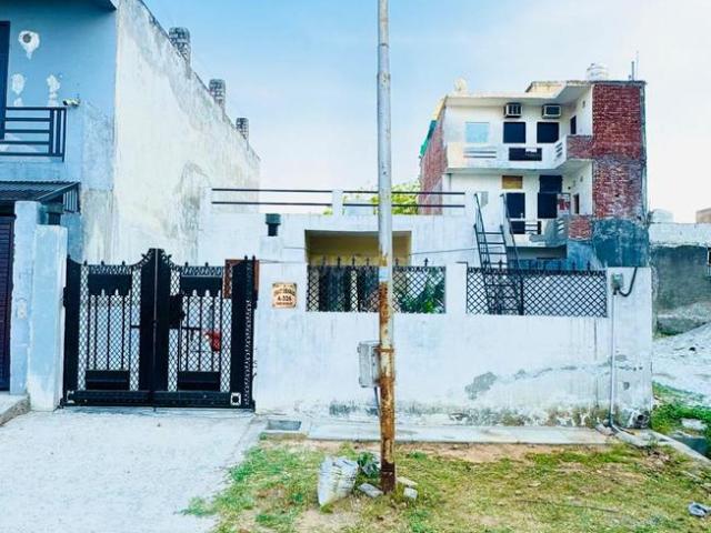 Residential Plot in Alpha I for resale Greater Noida. The reference number is 20833935