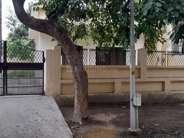Residential Plot in Alpha I for resale Greater Noida. The reference number is 21027763