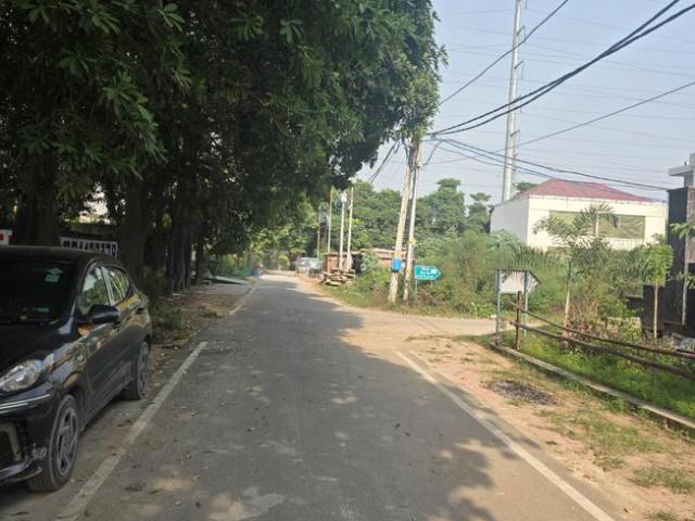 Residential Plot in Alpha II for resale Greater Noida. The reference number is 21273401