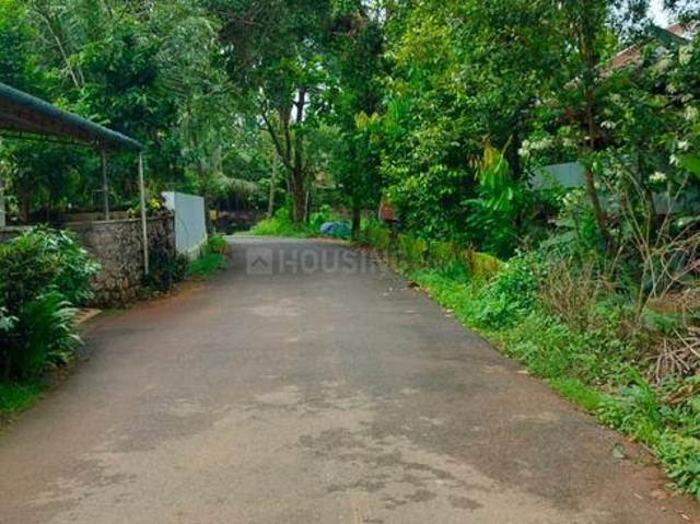 Residential Plot in Aluva for resale Kochi. The reference number is 20666100