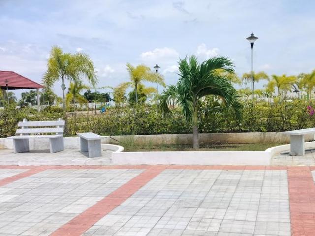 Residential Plot in Amaravati for resale Guntur. The reference number is 20064515