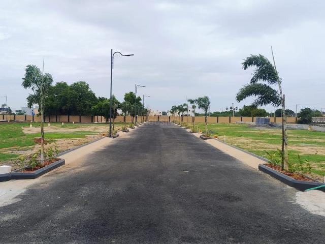 Residential Plot in Ambattur for resale Chennai. The reference number is 20994663