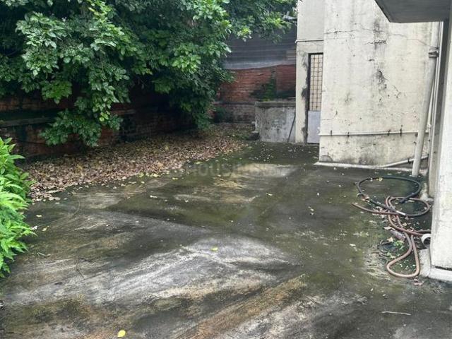 Residential Plot in Ambawadi for resale Ahmedabad. The reference number is 21070723