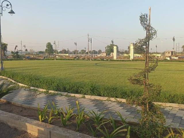 Residential Plot in Ambamoliya for resale Indore. The reference number is 19426171
