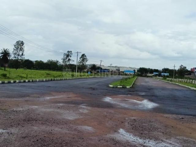 Residential Plot in Ameenpur for resale Sangareddy. The reference number is 15327243