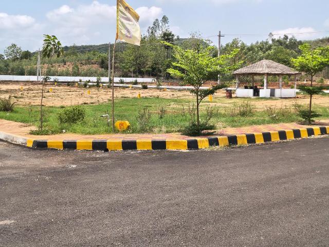 Residential Plot in Anandapuram for resale Visakhapatnam. The reference number is 20412922