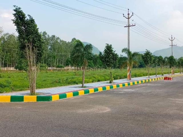 Residential Plot in Anandapuram for resale Visakhapatnam. The reference number is 20596669