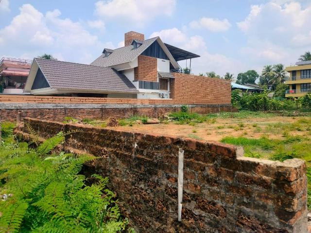 Residential Plot in Angamaly for resale Kochi. The reference number is 19181609