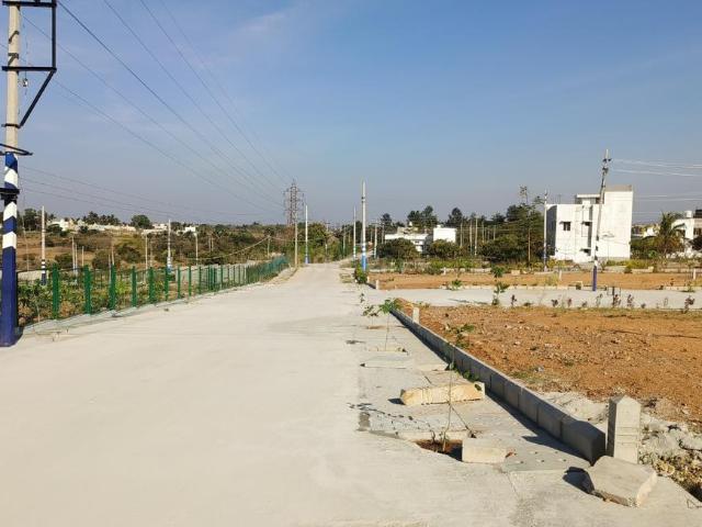 Residential Plot in Ankanahalli for resale Mysore. The reference number is 14384674
