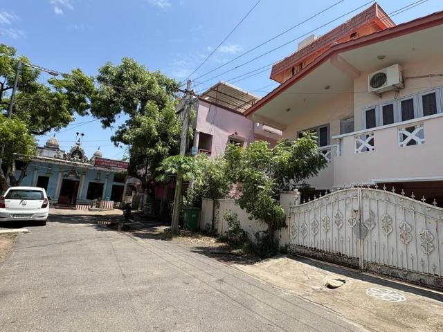 Residential Plot in Anna Nagar for resale Chennai. The reference number is 21364109