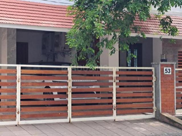 Residential Plot in Anna Nagar for resale Chennai. The reference number is 21376901