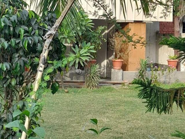 Residential Plot in Ansal Golf Links 1 for resale Greater Noida. The reference number is 21322492