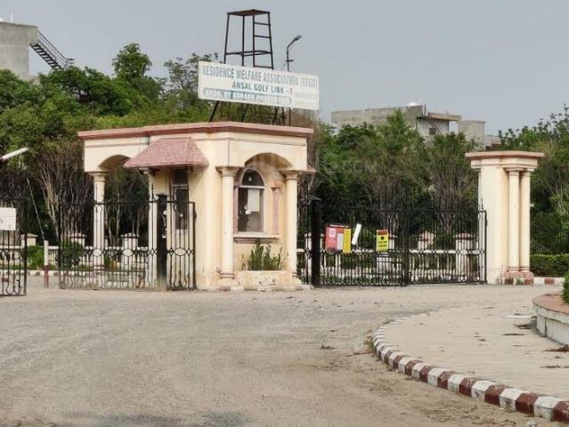 Residential Plot in Ansal Golf Links 1 for resale Greater Noida. The reference number is 21322800