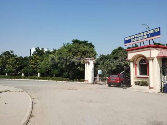Residential Plot in Ansal Golf Links 1 for resale Greater Noida. The reference number is 21322390