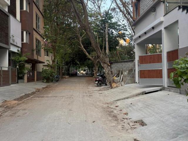 Residential Plot in Arakere for resale Bengaluru. The reference number is 20064048