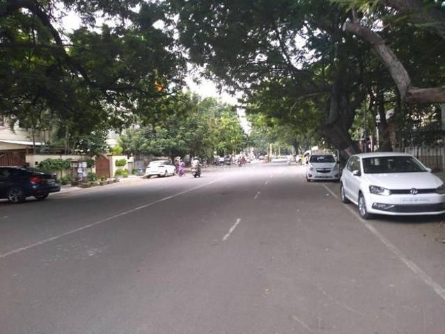 Residential Plot in Arumbakkam for resale Chennai. The reference number is 21301399