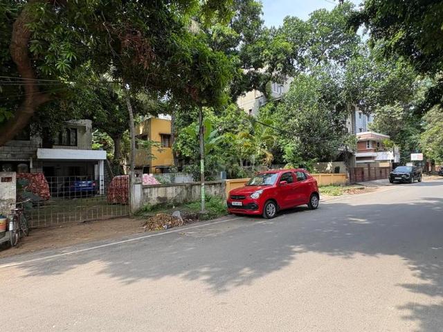 Residential Plot in Ashok Nagar for resale Chennai. The reference number is 21378381
