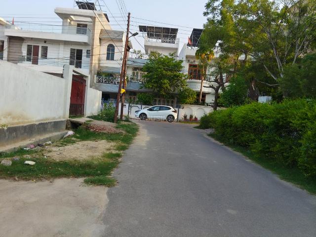 Residential Plot in Ashiyana for resale Lucknow. The reference number is 20235148