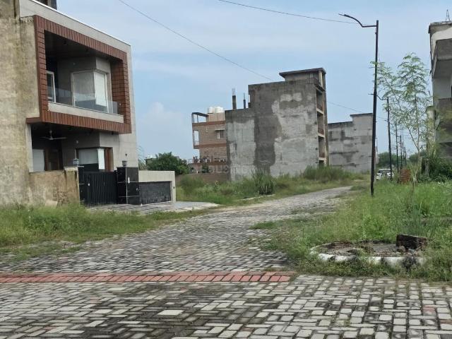 Residential Plot in Ashiana Colony for resale Dera Bassi. The reference number is 19315258