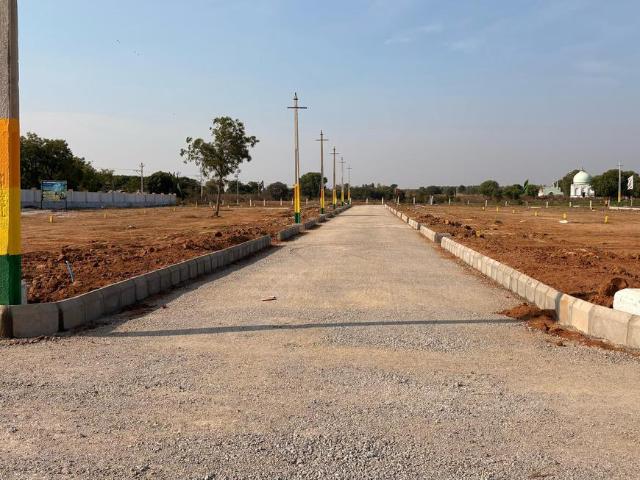 Residential Plot in Burgul for resale Ranga Reddy. The reference number is 21212231