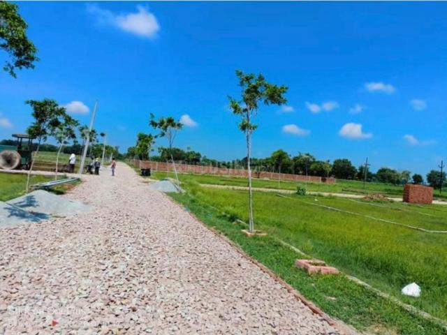 Residential Plot in Babatpur for resale Varanasi. The reference number is 13491067