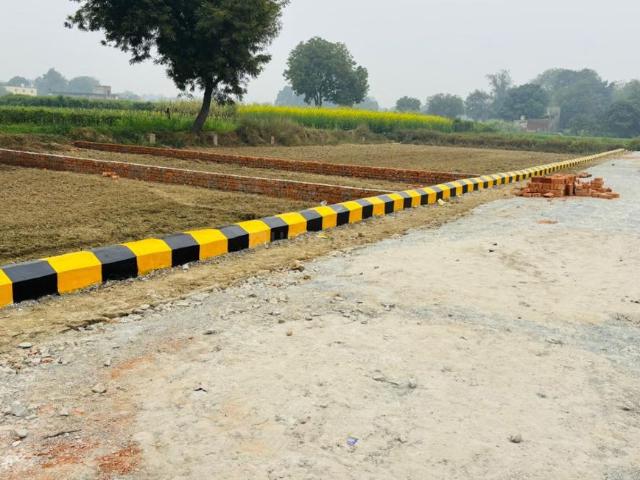 Residential Plot in Babatpur for resale Varanasi. The reference number is 19235948