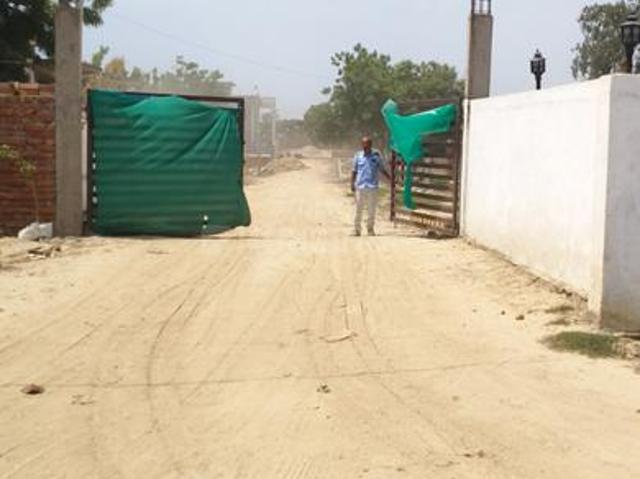 Residential Plot in Babatpur for resale Varanasi. The reference number is 20487639