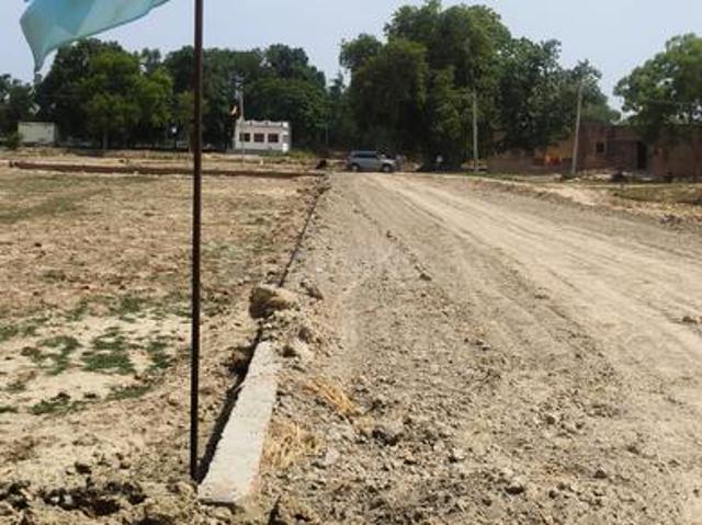 Residential Plot in Babatpur for resale Varanasi. The reference number is 20512499