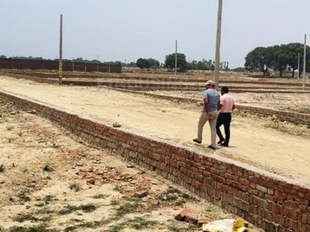 Residential Plot in Babatpur for resale Varanasi. The reference number is 20549334