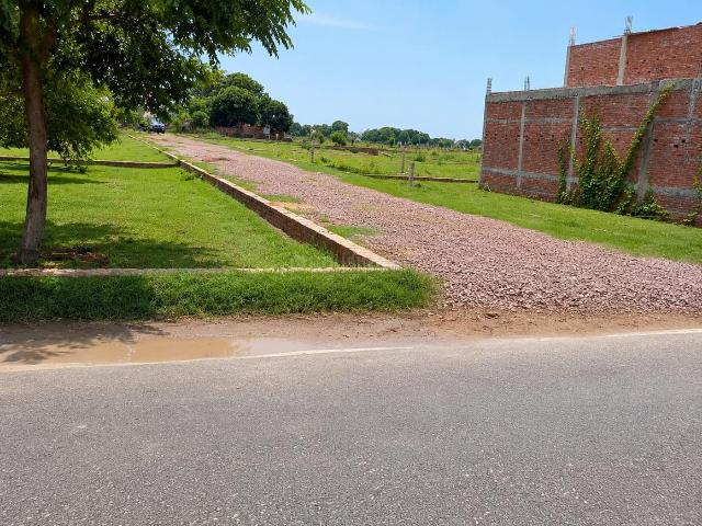 Residential Plot in Babatpur for resale Varanasi. The reference number is 20766615