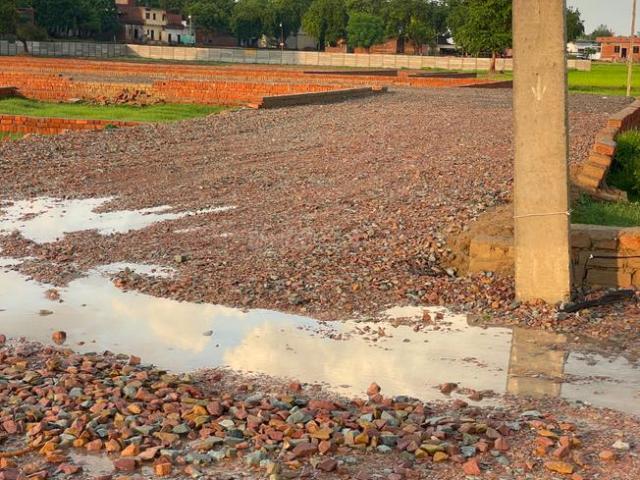 Residential Plot in Babatpur for resale Varanasi. The reference number is 20804971