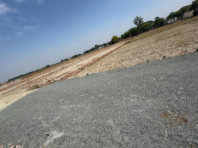 Residential Plot in Babatpur for resale Varanasi. The reference number is 20239726