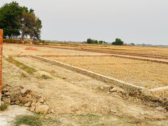 Residential Plot in Babatpur for resale Varanasi. The reference number is 20254078