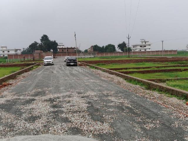 Residential Plot in Babatpur for resale Varanasi. The reference number is 21067531