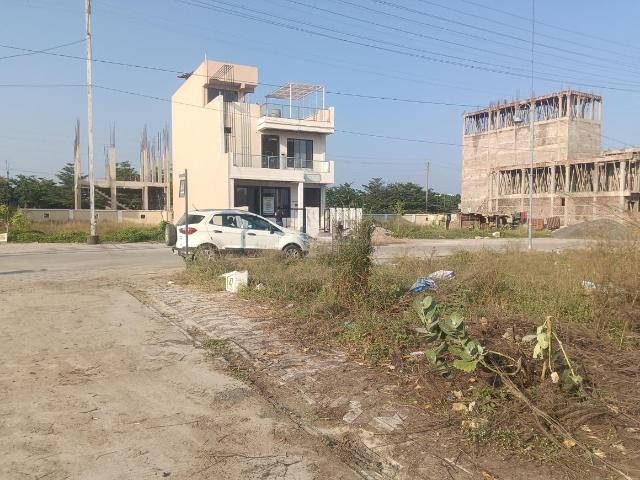 Residential Plot in Bagmugaliya for resale Bhopal. The reference number is 21317519