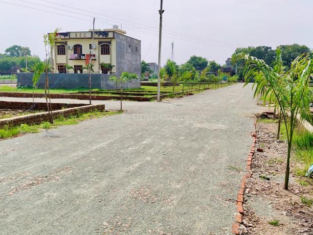 Residential Plot in Bagatpur for resale Varanasi. The reference number is 21316522