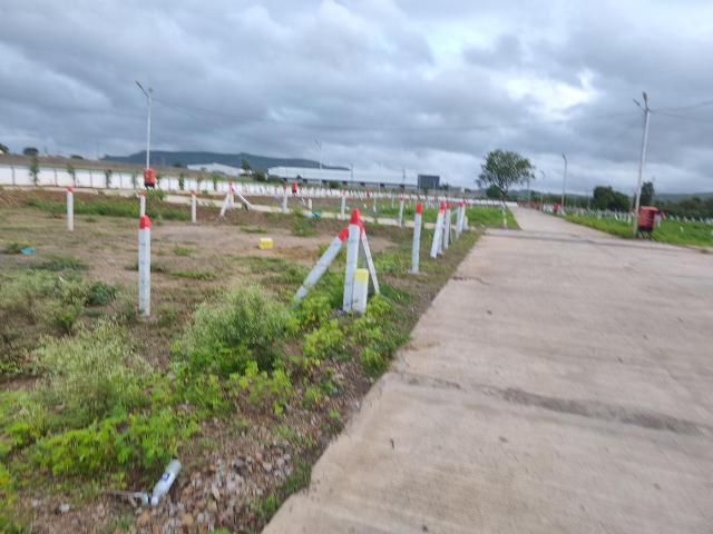 Residential Plot in Badlapur West for resale Badlapur. The reference number is 19918700