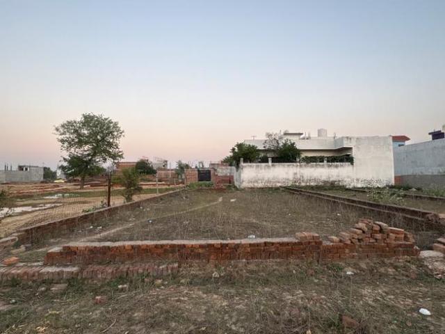 Residential Plot in Bakshi Ka Talab for resale Lucknow. The reference number is 19953157