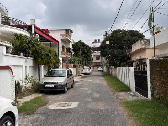 Residential Plot in Ballupur for resale Dehradun. The reference number is 18442809