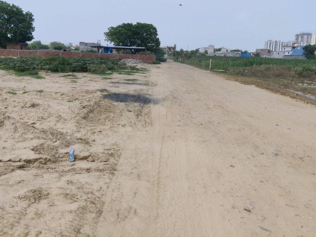 Residential Plot in Bamheta Village for resale Ghaziabad. The reference number is 20710121