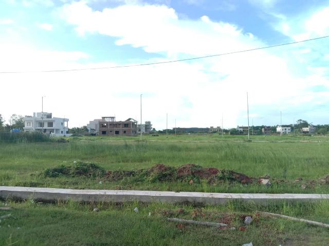 Residential Plot in Bantala for resale Kolkata. The reference number is 18832712