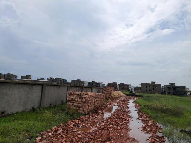 Residential Plot in Bantala for resale Kolkata. The reference number is 20802240