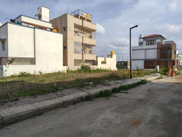 Residential Plot in Basavanahalli for resale Mysore. The reference number is 21139436